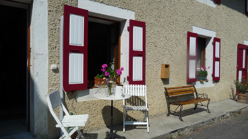 La Chouette A L'Heure Du Pinson Bed and Breakfast Saint-Pierre-d'Entremont  Buitenkant foto