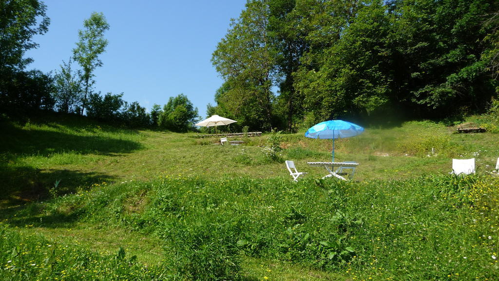 La Chouette A L'Heure Du Pinson Bed and Breakfast Saint-Pierre-d'Entremont  Buitenkant foto