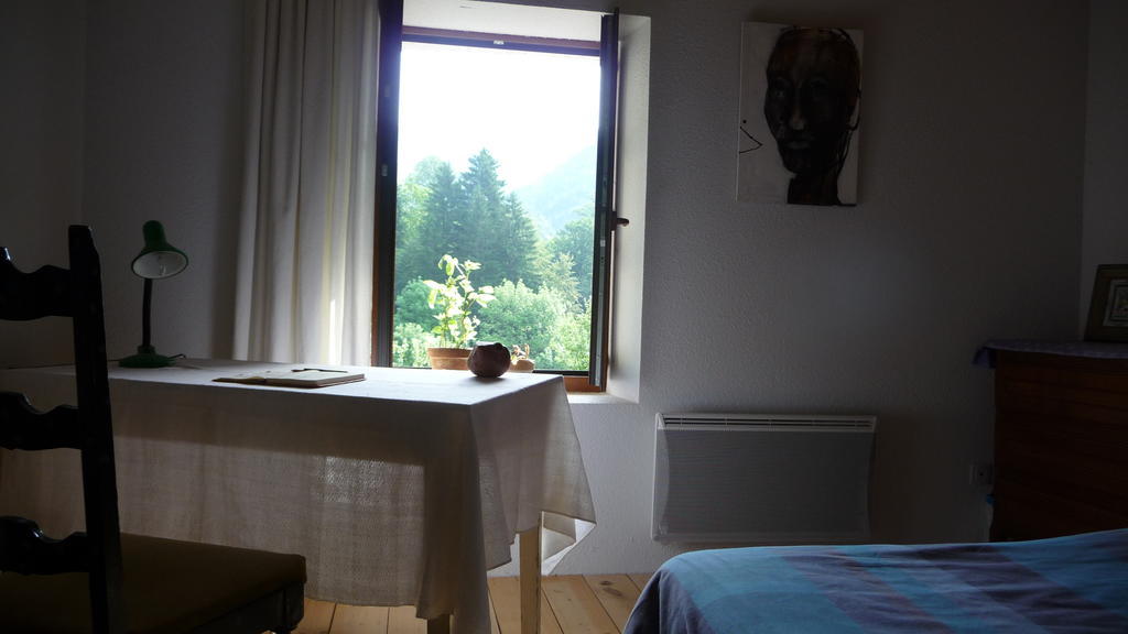 La Chouette A L'Heure Du Pinson Bed and Breakfast Saint-Pierre-d'Entremont  Kamer foto