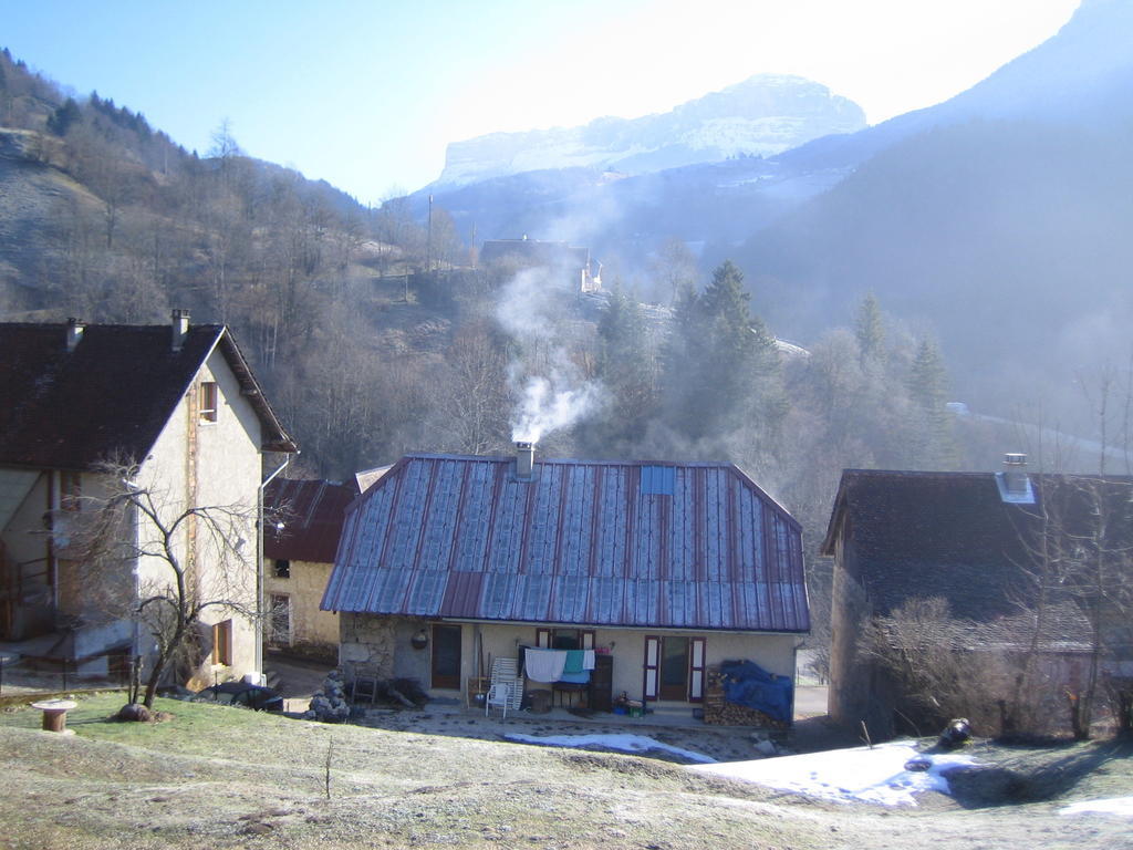La Chouette A L'Heure Du Pinson Bed and Breakfast Saint-Pierre-d'Entremont  Buitenkant foto
